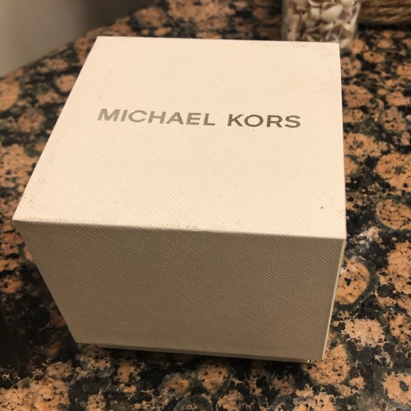 MK new watch - Picture 7 of 7